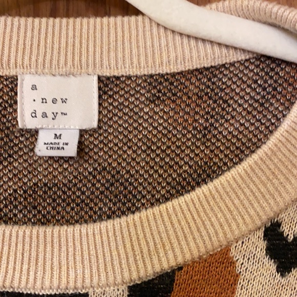 Cheetah print sweater - Picture 3 of 4